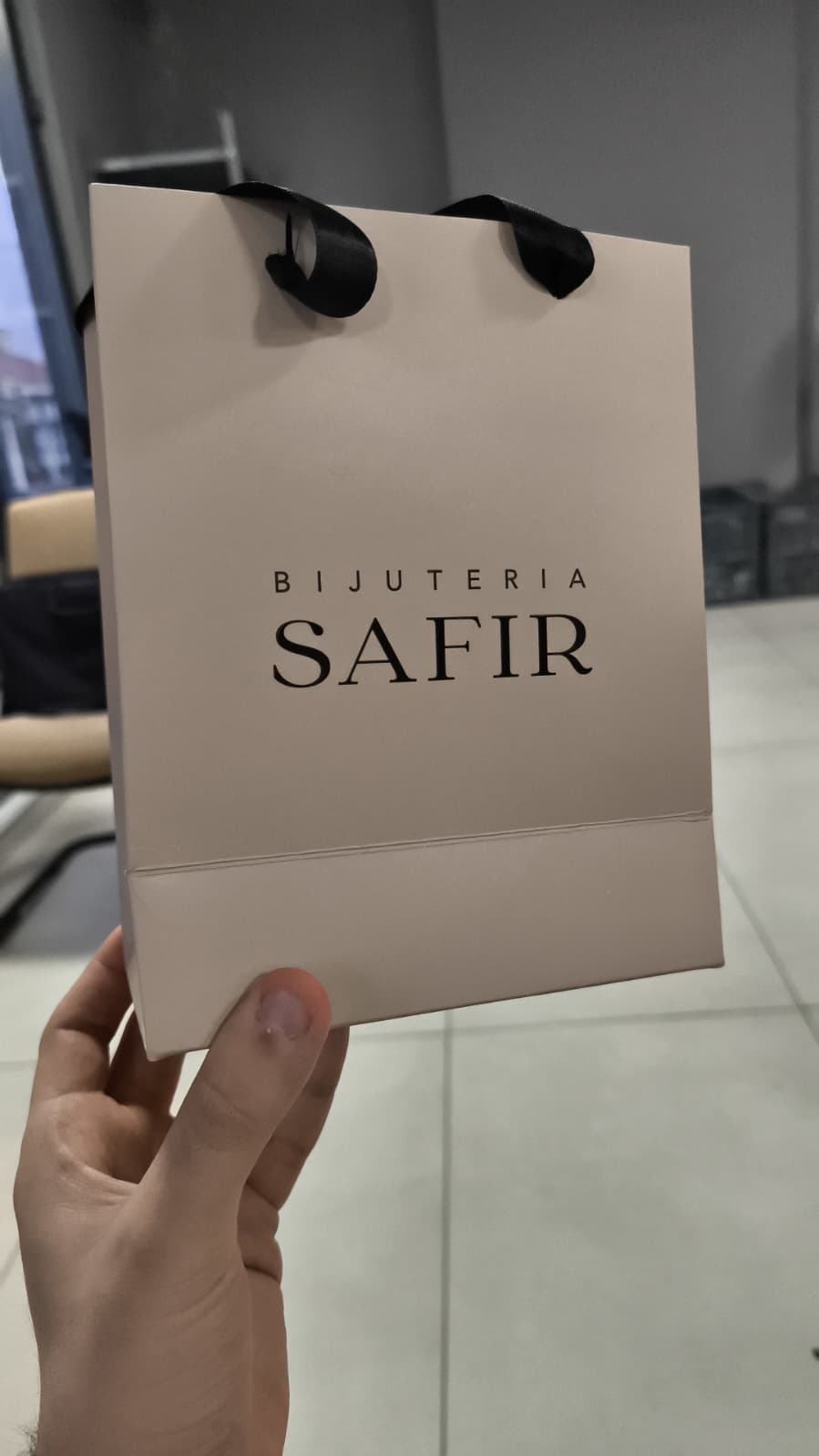 Product photo before transformation